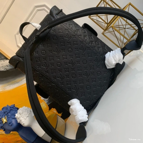 Cheap VUITTON CHRISTOPHER PM LOUIS 0805